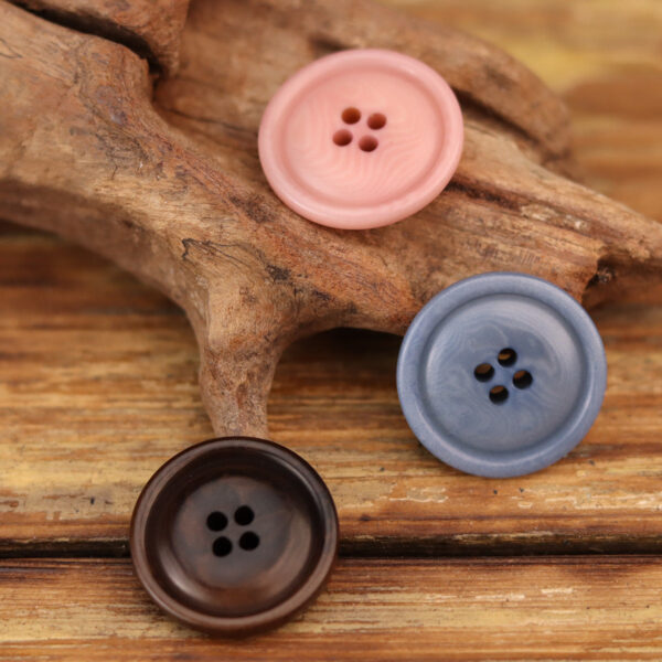 Dark Coffee Pink Blue Natural Eco-Friendly Corozo Buttons 20 Pack (4 Sizes) - Image 4