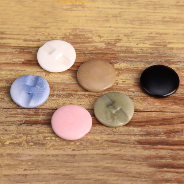 Colorful Corozo Tunnel Buttons for Down Jackets 30 Pack (6 Colors) - Image 4