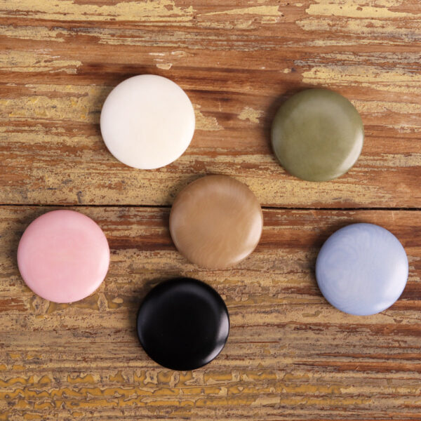 Colorful Corozo Tunnel Buttons for Down Jackets 30 Pack (6 Colors) - Image 5