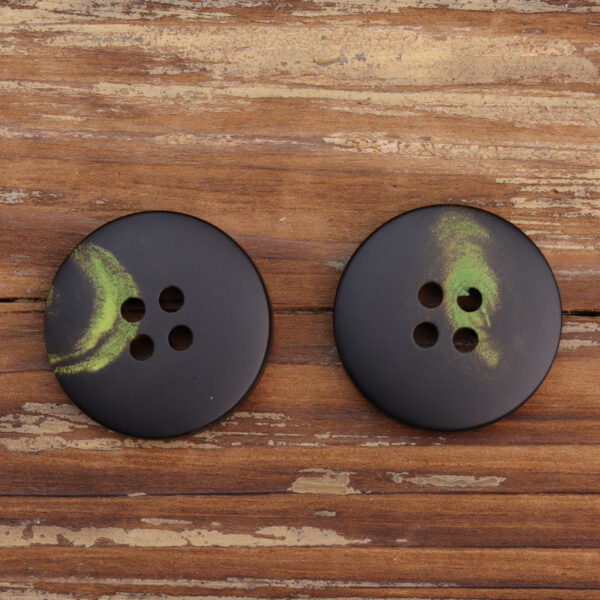 Random Floral Green High-End Real Horn Buttons 15 Pack (3 Sizes) - Image 5