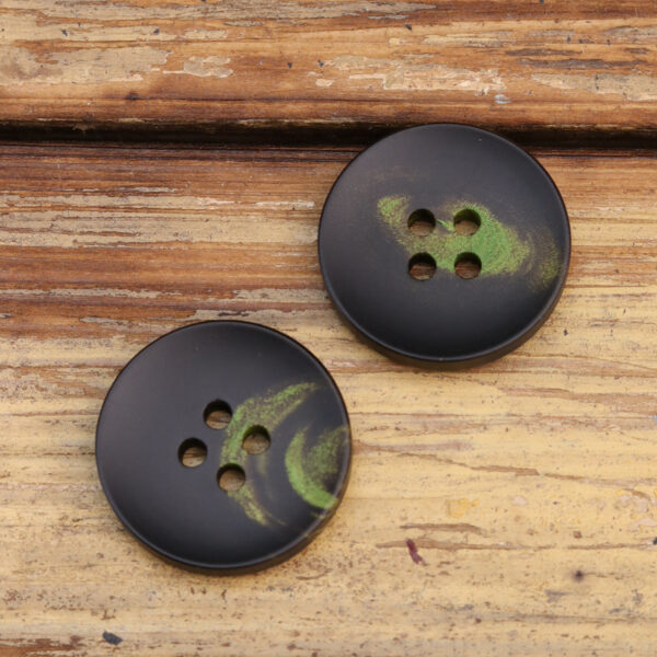 Random Floral Green High-End Real Horn Buttons 15 Pack (3 Sizes) - Image 2