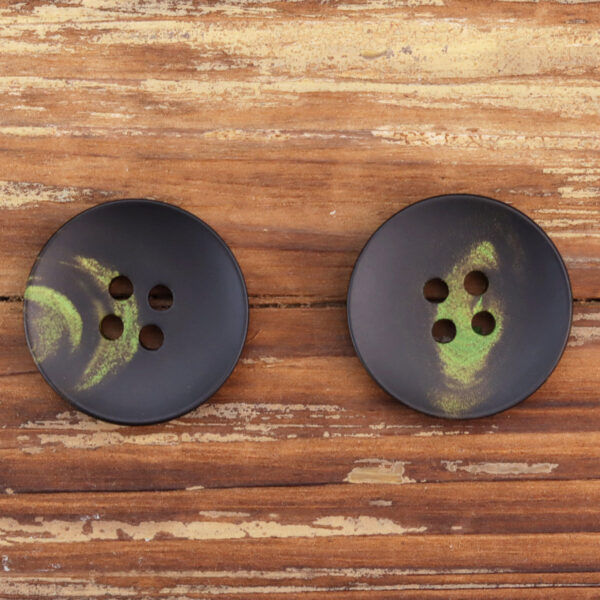 Random Floral Green High-End Real Horn Buttons 15 Pack (3 Sizes) - Image 4