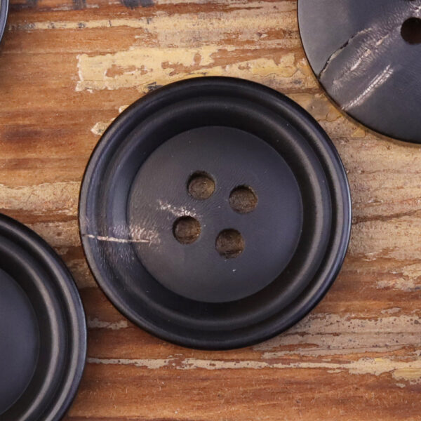 15-25mm Black Coffee Double-Circle Matte Retro Horn Buttons 25 Pack - Image 4