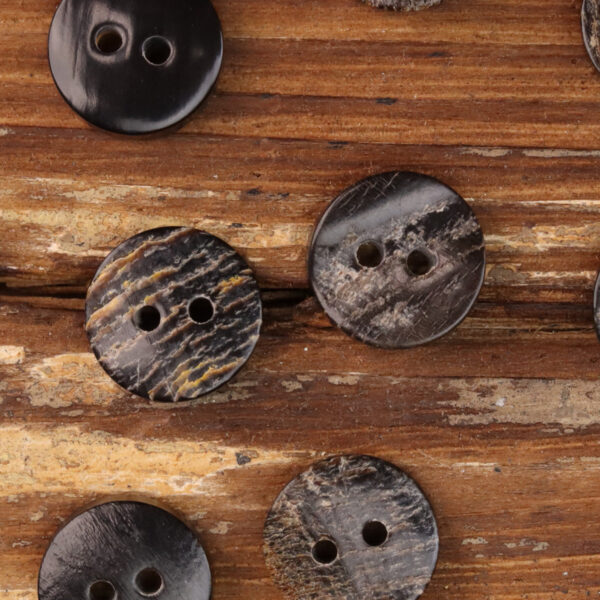 Retro Rough-Surfaced Natural Genuine Horn Two-Hole Buttons 30 Pack - Image 2