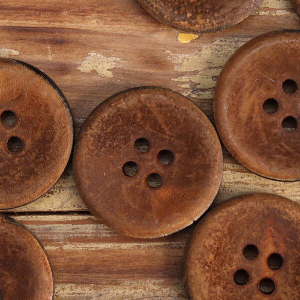 15/18/20mm Bowl-Shaped Dark Red Genuine Horn Buttons 15 Pack - Image 2