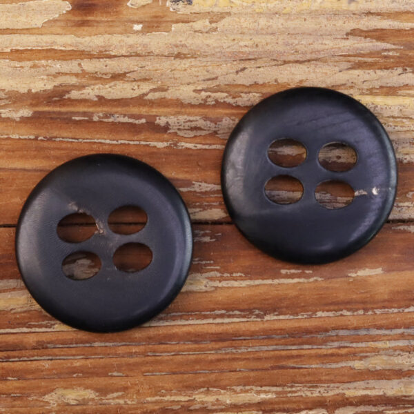 25MM Large-Eye Four-Hole Black Horn Buttons 20pcs - Image 3