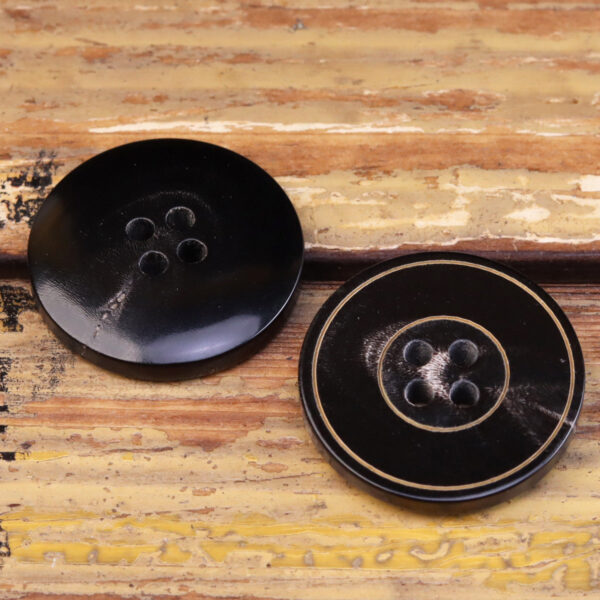 15-25mm Flat Grooved Laser Horn Buttons for Jackets 20 Pack (5 Sizes) - Image 3