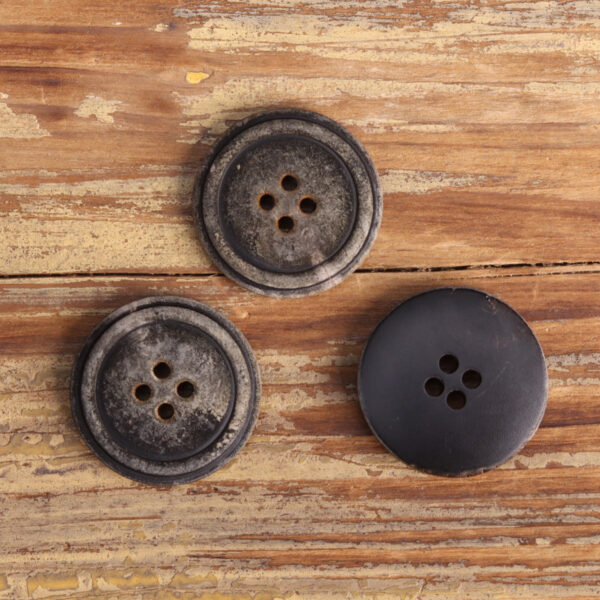 Gray-Black Natural Horn Buttons For Men's Retro Jackets 25 Pack