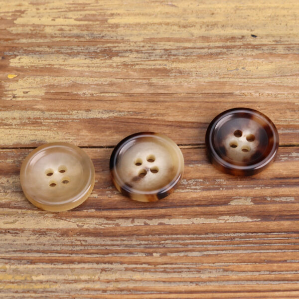15-25mm Beige Coffee Natural Yellow Cattle Horn Buttons 6pcs - Image 4