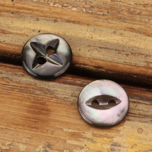 18L Black Silk Shirt Natural Shell Buttons Flying Star Fish-Eye 12 Pack - Image 2