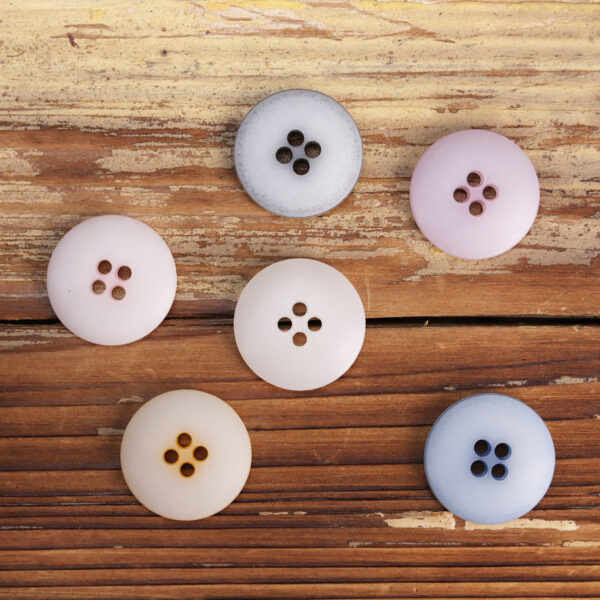 15-25mm Wood Grain Wrinkle Colorful Urea Buttons 30 Pack - Image 3
