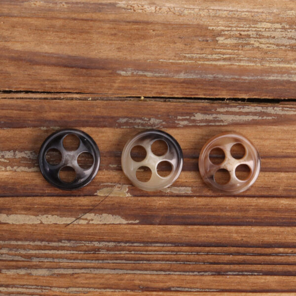 11.5mm Large-Eyelet Urea Buttons 36 Pack (3 Colors) - Image 3