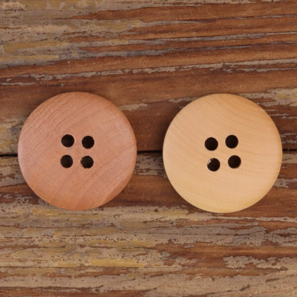 16-40L Wide Rim Natural Wood Four-Hole Buttons 60 Pack - Image 2