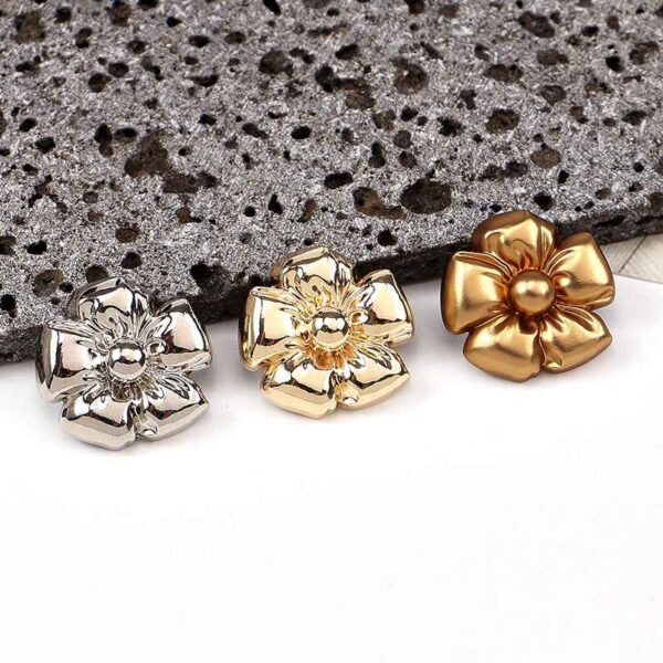24L/28L/32L/36L Flower Floral Metal Shank Buttons 20pcs