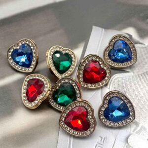28L/36L Heart-Shaped Gemstone Metal Shank Buttons for Women 10pcs