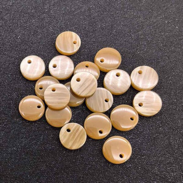 18L (11.5mm) Round Single-Hole Resin Decorative Buttons 90 Pack