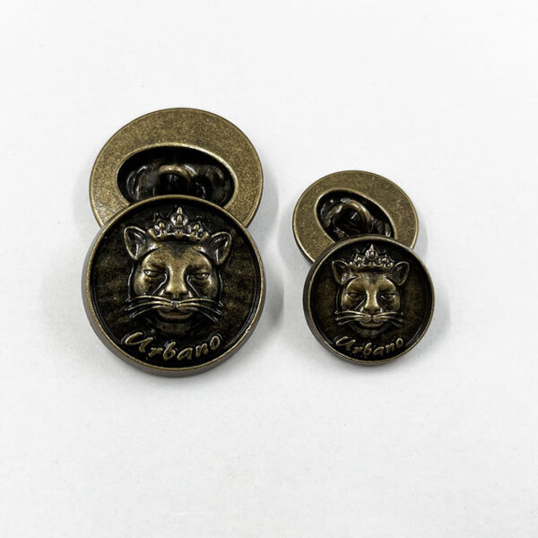 18mm/25mm Bronze Crown Cat Head Solid Metal Sewing Buttons 50pcs - Image 2