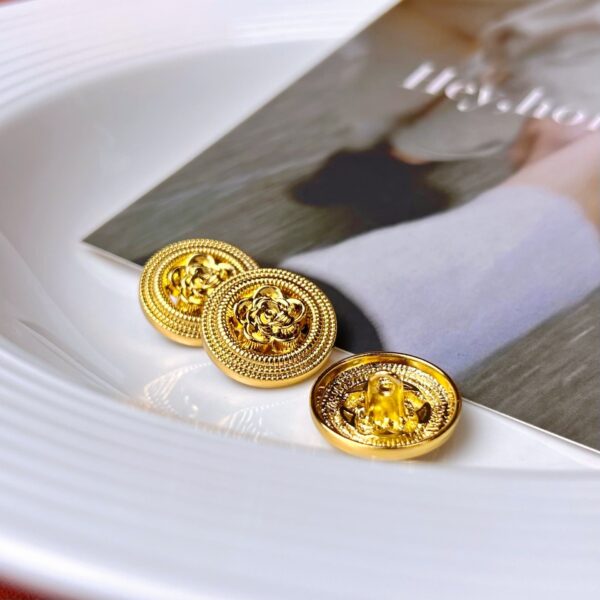 Tea Gold Vintage Filigree Rose Metal Shank Buttons 20pcs - Image 2