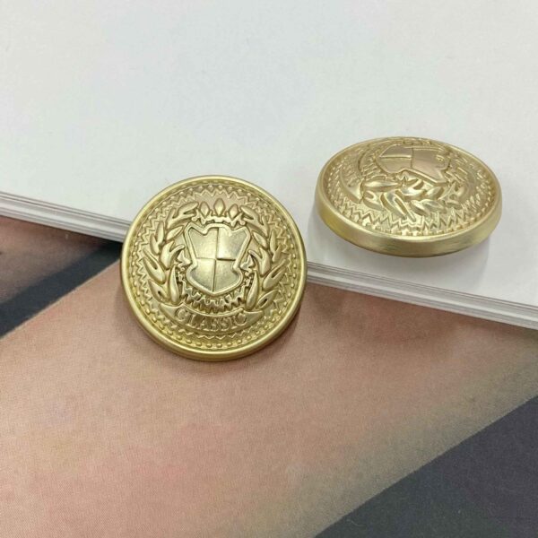 15-23mm Retro Gold Round Peace Shield Metal Shank Buttons 20pcs