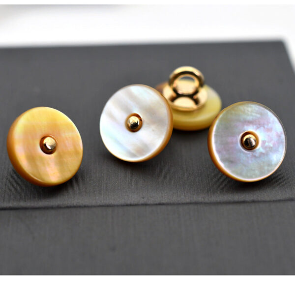 Natural Shell Round Buttons with Metal Shank for Sweaters Bags 90 Pack - Image 9