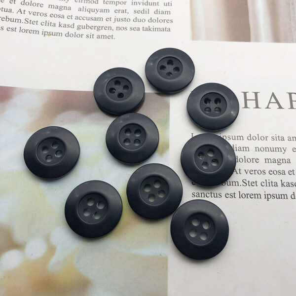 18mm Round 4-Hole Resin Camouflage Military Buttons 50pcs - Image 4
