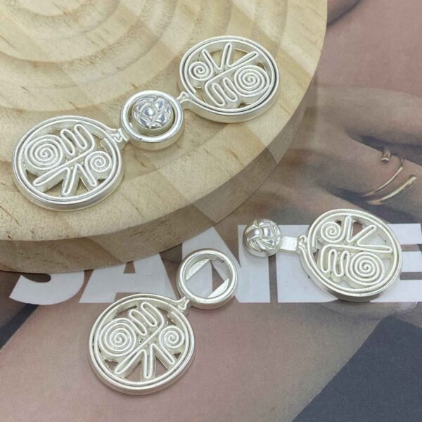 Mist White Metal Frog Buttons for Chinese Hanfu Tang Suit Qipao 6pcs