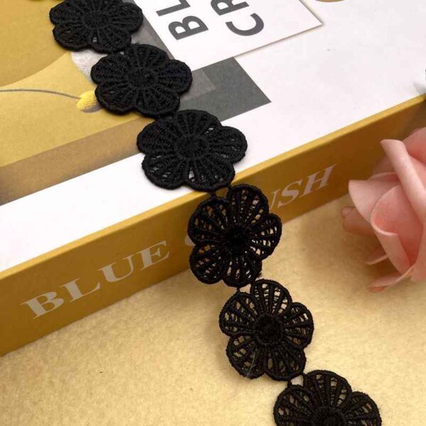 2.5/3.7cm Black White Milk Fiber Floral Embroidered Lace Trim 15 Yards