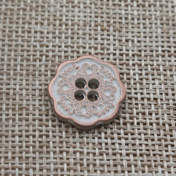 Vintage Floral 4 Holes Alloy Buttons for Clothing and Knitwear 315pcs - Image 4
