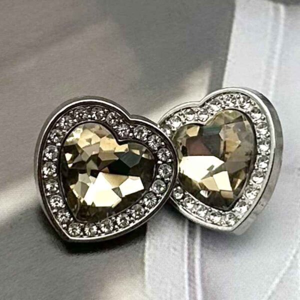 28L/36L Heart-Shaped Gemstone Metal Shank Buttons for Women 10pcs