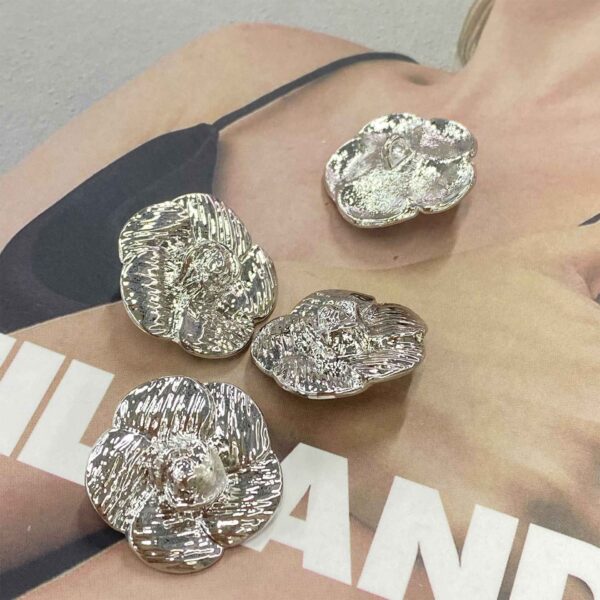 20/23mm 3D Five-Petal Flower Metal Shank Buttons 20pcs