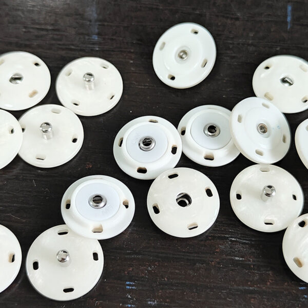 15-25mm Pearl White Invisible Resin Snap Buttons 20pcs - Image 3