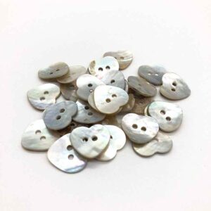 18L/20L/24L/32L Heart-Shaped Mother of Pearl Shell Buttons 30pcs