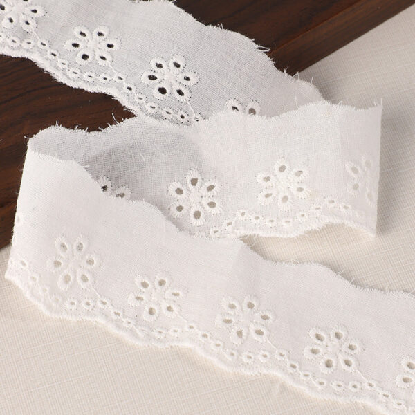 45/70mm Cotton Lace Trim with Embroidered Holes 20 Yards