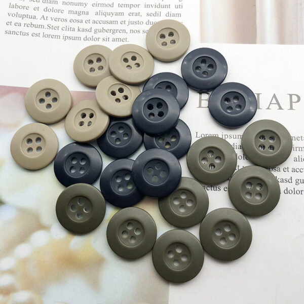 18mm Round 4-Hole Resin Camouflage Military Buttons 50pcs - Image 2