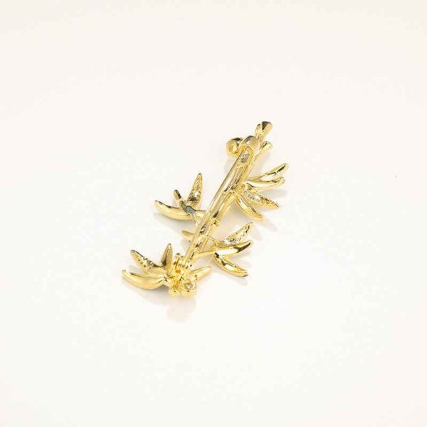 Gold & Silver Bamboo Pearl Brooch – Elegant Coat Accessory Pin