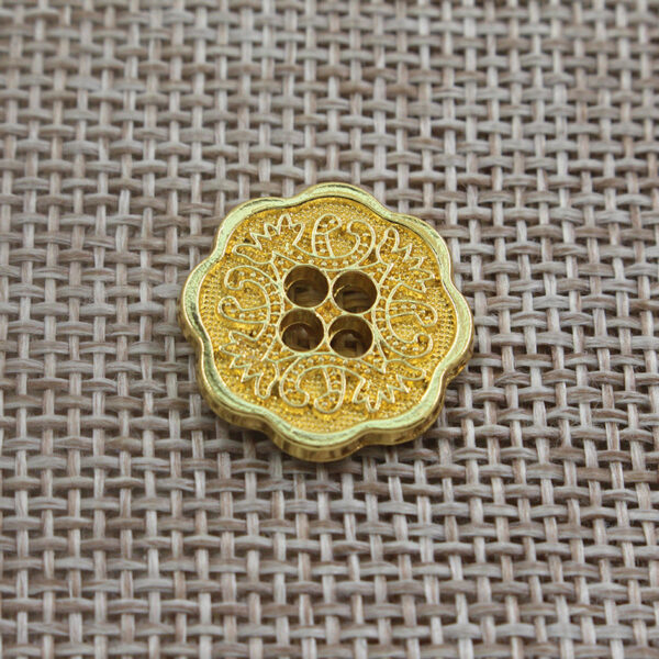Vintage Floral 4 Holes Alloy Buttons for Clothing and Knitwear 315pcs - Image 5