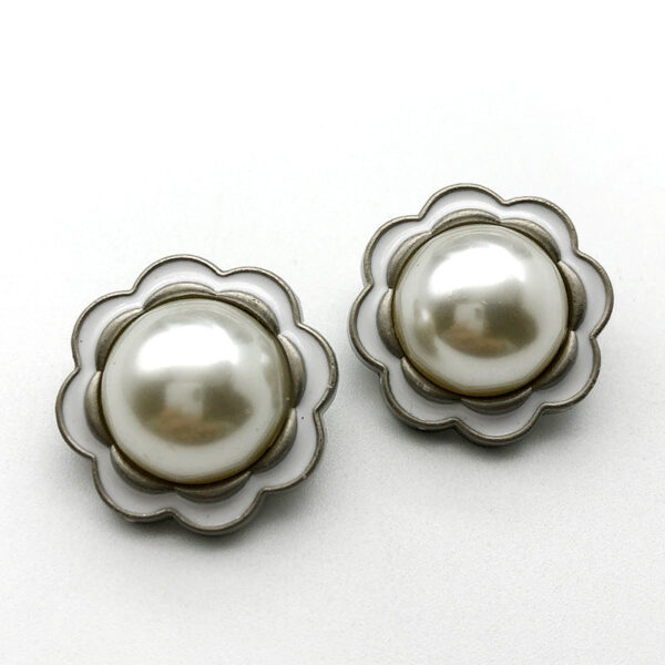 25mm Round Lace Pearl Metal Shank Button 12pcs - Image 2