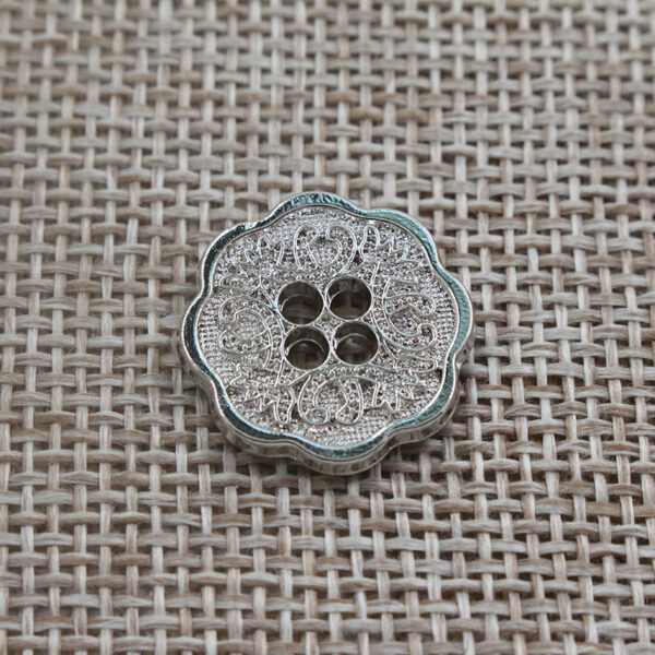 Vintage Floral 4 Holes Alloy Buttons for Clothing and Knitwear 315pcs - Image 8