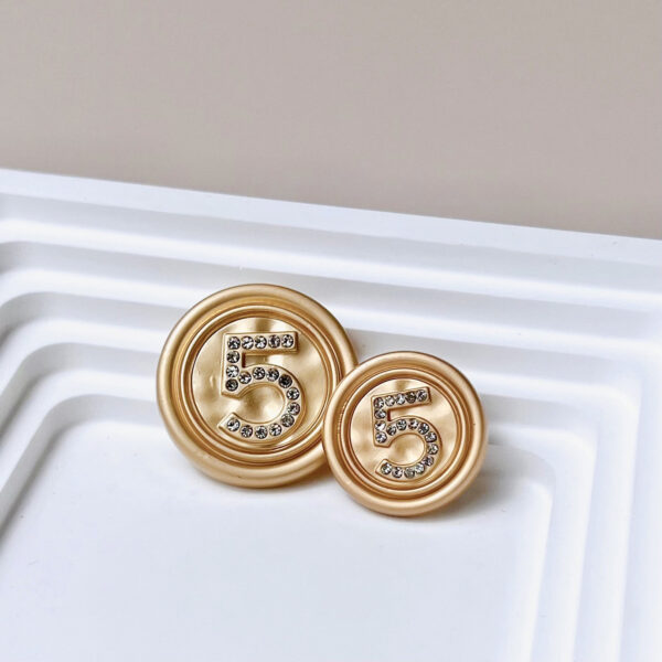 18/23MM Round Diamond Number 5 Metal Sweater Buttons 10pcs - Image 2
