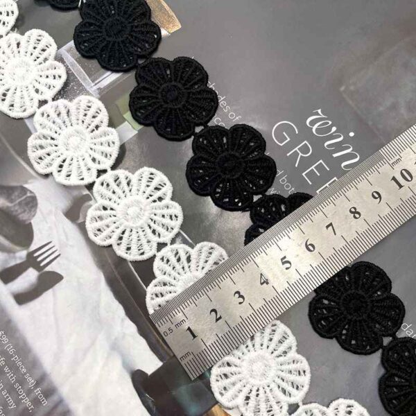 2.5/3.7cm Black White Milk Fiber Floral Embroidered Lace Trim 15 Yards