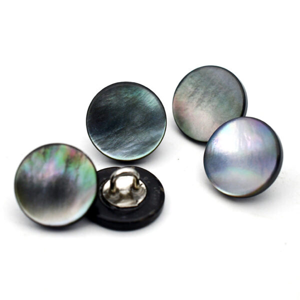 Natural Shell Round Buttons with Metal Shank for Sweaters Bags 90 Pack - Image 10