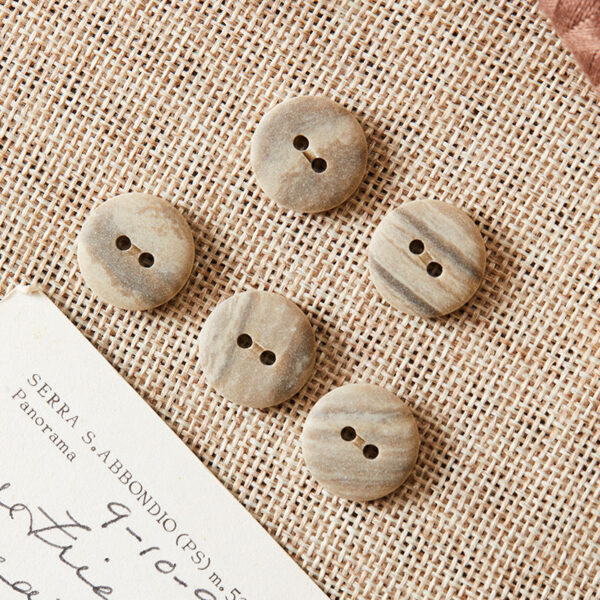 24L/32L Round Two-Hole Eco-Resin Buttons - Image 6