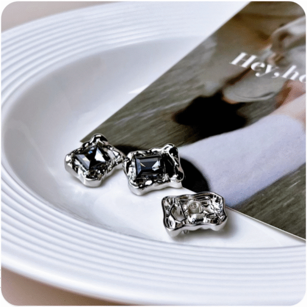 16/20/28mm Beveled Diamond Rectangular Hollow Metal Buttons 12pcs - Image 4