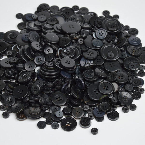 400-600 Piece Colorful Resin DIY Craft Button Set - Image 11