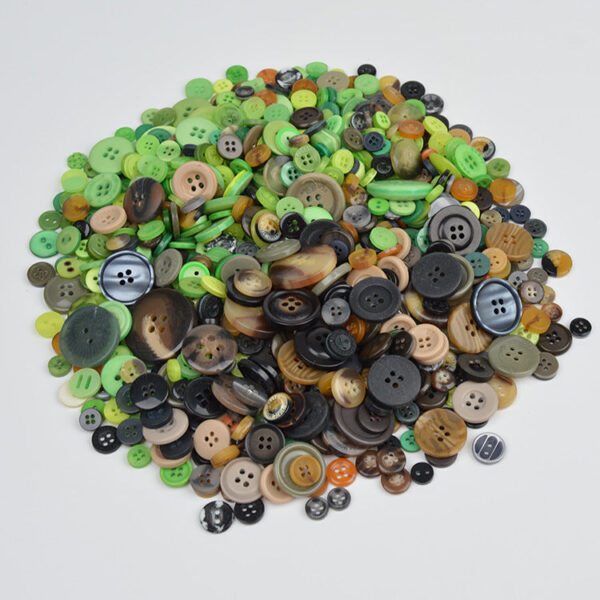 400-600 Piece Colorful Resin DIY Craft Button Set - Image 20