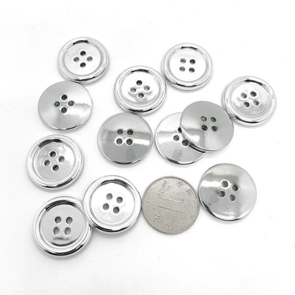 44L Electroplated Plastic Silver Edge Round Four-Hole Button 60pcs - Image 3