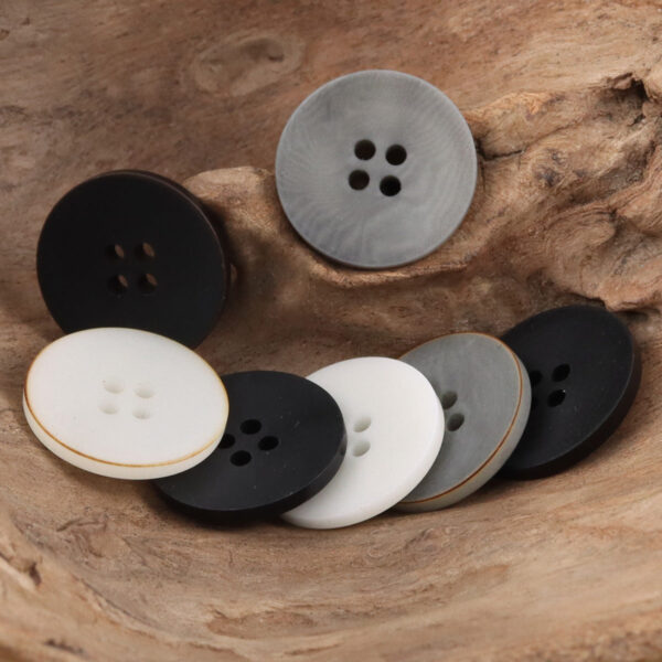 Vintage Charred Edge Natural Corozo Buttons,10 Pack