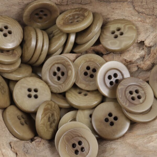 Corozo Nut Buttons Wide Border Round 10 Pack