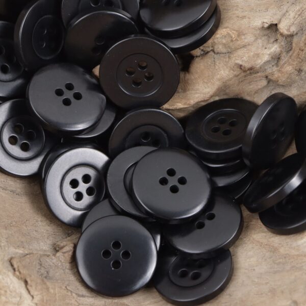 Corozo Nut Buttons Wide Border Round 10 Pack