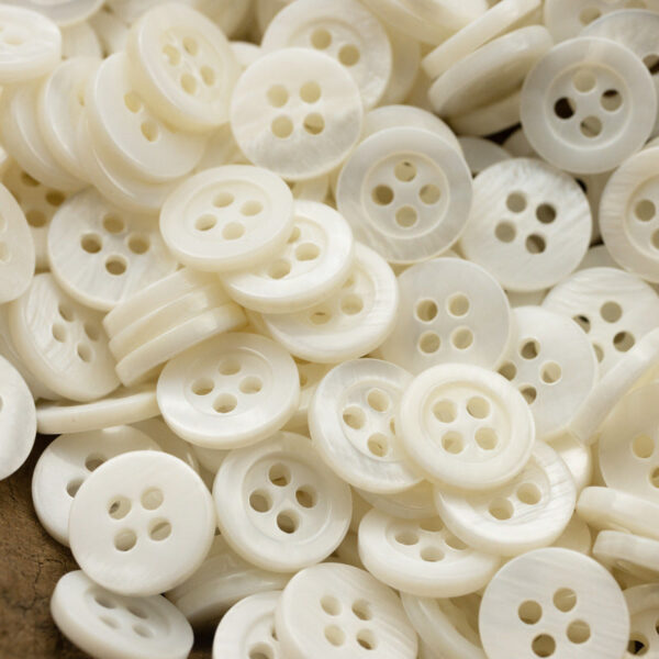 11.5mm Wide-Edged Off-White Iridescent Black Shell Buttons 6pcs - Image 4
